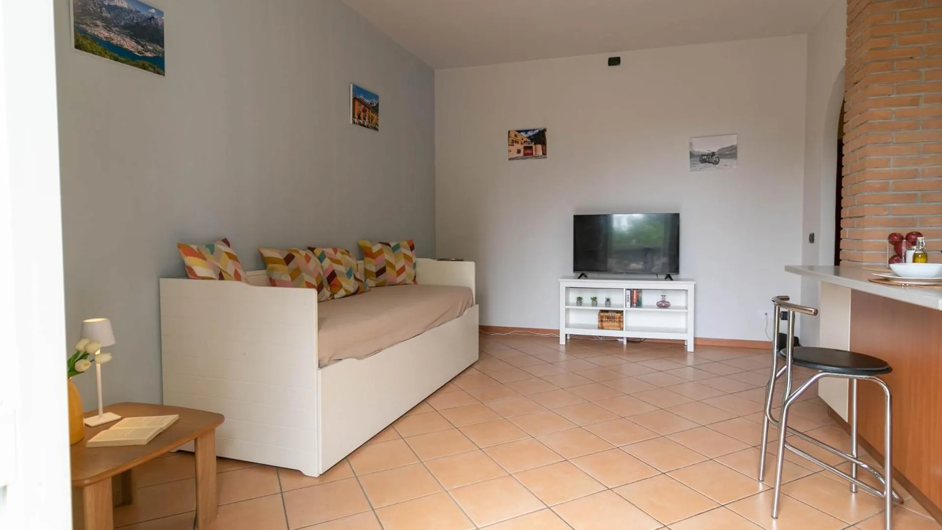 Mamma Ciccia - La Casa Sul Fiume Apartment Mandello del Lario 0*,  Italy