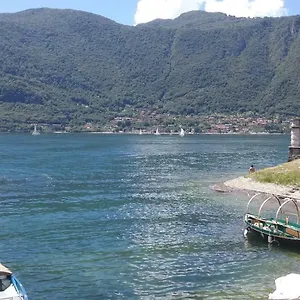 Pensión Casa Liberty, Mandello del Lario